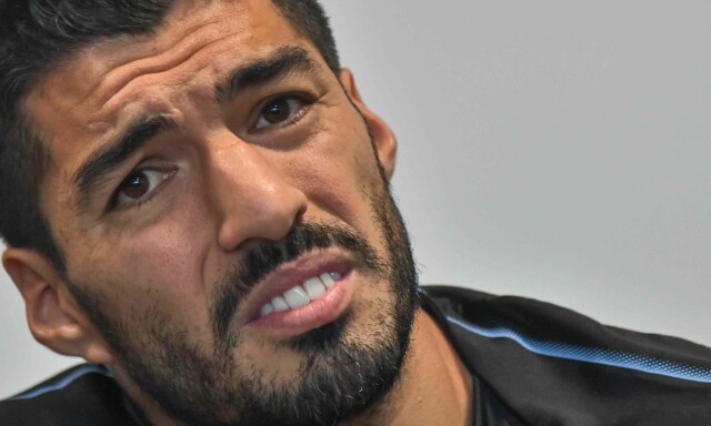 Hva er galt med Luis Suarez?